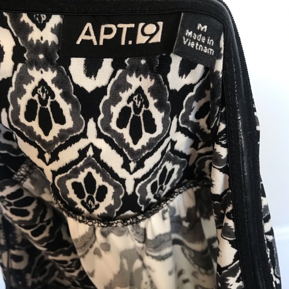 EUC Apt. 9 Black & White Printed Halter Bra Top - Picture 4 of 6